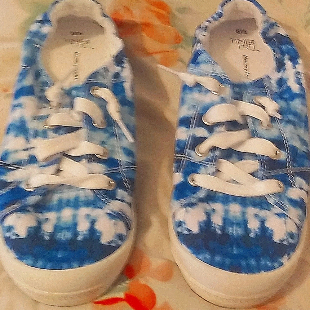 Time and Tru shoes